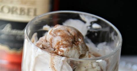 10-best-brandy-alexander-with-ice-cream image