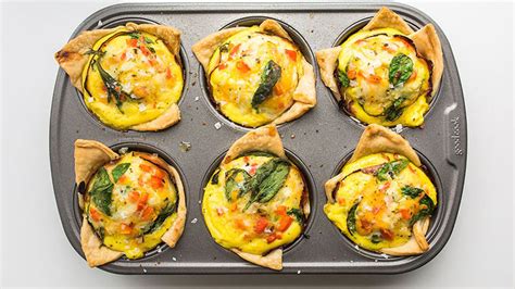 cheesy-bacon-muffin-tin-breakfast-quiches image