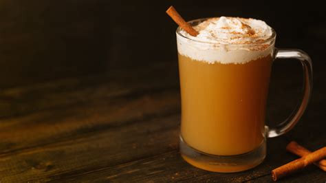 mulled-apple-cider-recipe-how-to-make-a-hot-whiskey image