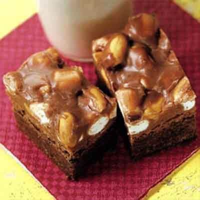 ultimate-fudgy-rocky-road-brownies-recipe-land image