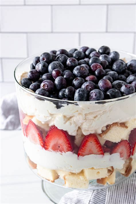 berry-cheesecake-trifle-goodie-godmother image