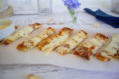 keto-chaffle-garlic-cheese-bread-sticks-divalicious image