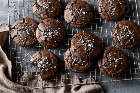 best-licorice-cookies-recipe-how-to-make-black image