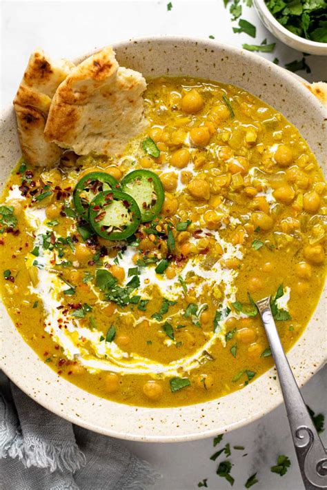 20-minute-vegan-curry-lentil-soup-midwest-foodie image