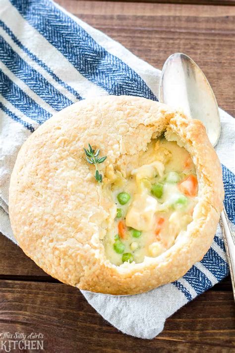 chicken-pot-pies-mini-and-regular-sized image