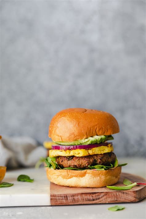 5-ingredient-hawaiian-turkey-burgers-with-grilled image