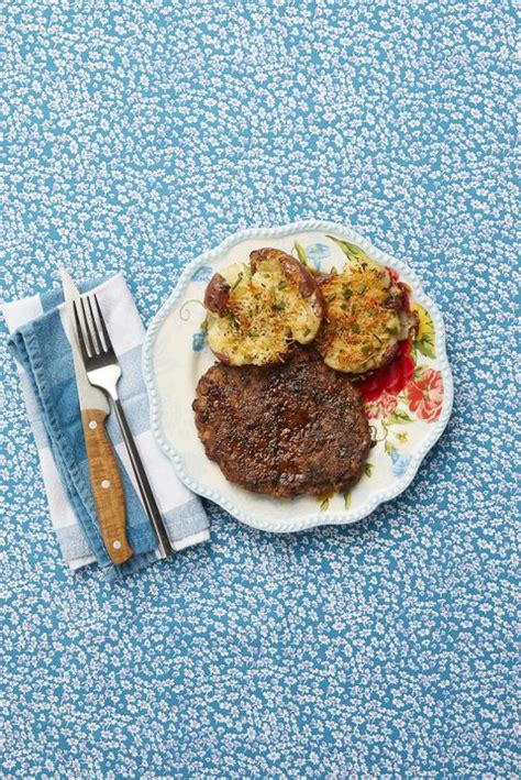 fried-round-steak-is-the-definition-of-comfort-food image