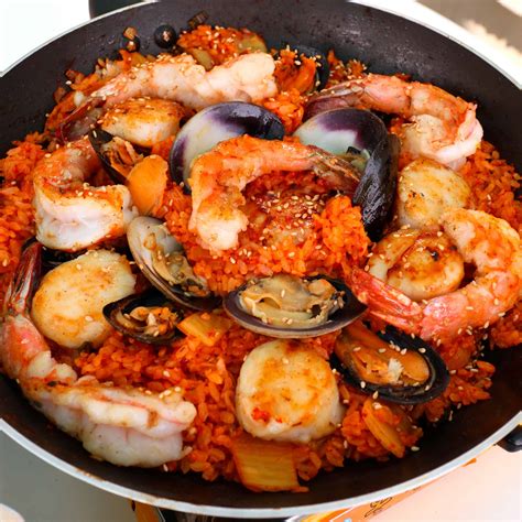 seafood-kimchi-fried-rice-haemul-kimchi image