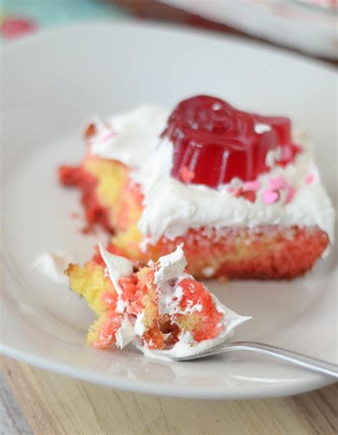 valentines-day-poke-cake-mommy-hates-cooking image