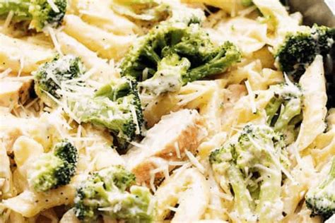 three-cheese-chicken-broccoli-alfredo-the-recipe-critic image