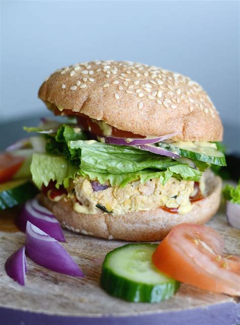 lemon-tahini-chickpea-veggie-burgers-vegan-gluten image