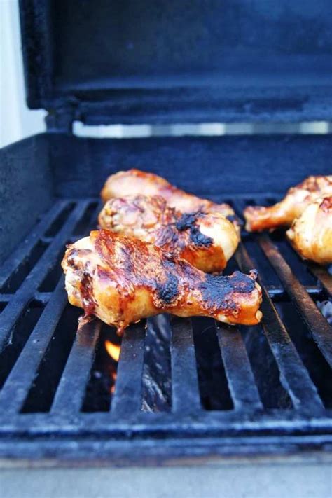 best-grilled-chicken-drumsticks-recipe-my-everyday-table image