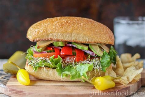 veggie-sandwich-girl-heart-food image