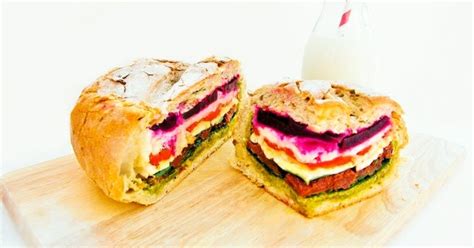 best-summer-stuffed-picnic-loaf-veggie-and-vegan image