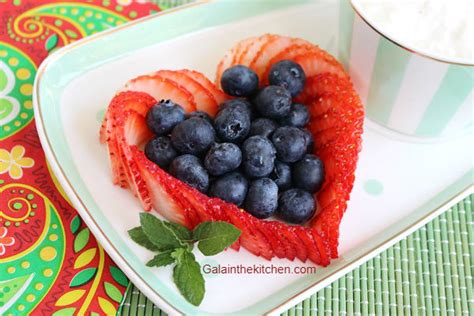 11-ideas-how-to-make-heart-shaped-food-gala-in image