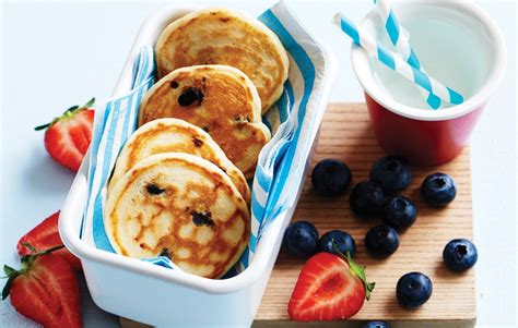 blueberry-pikelets-healthy-food-guide image