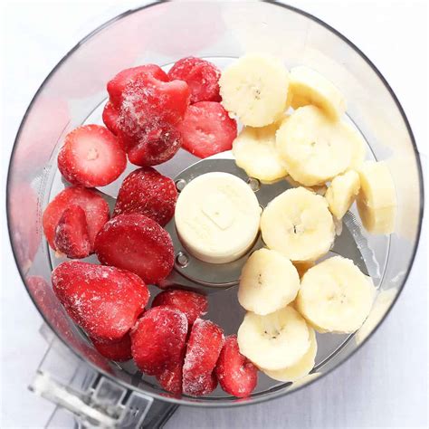 strawberry-banana-ice-cream-healthy-vegan-paleo image