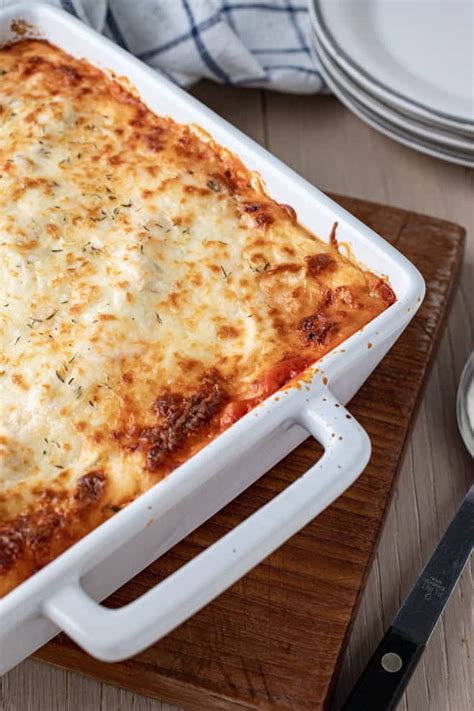 easy-lasagna-casserole-cookthestory image