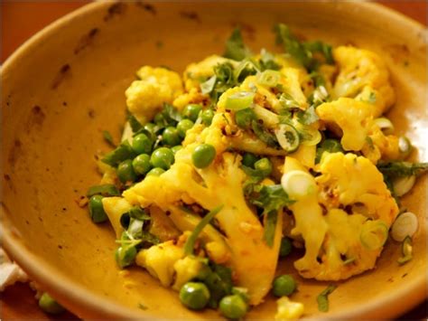 pan-roasted-spiced-cauliflower-with-peas-keeprecipes image