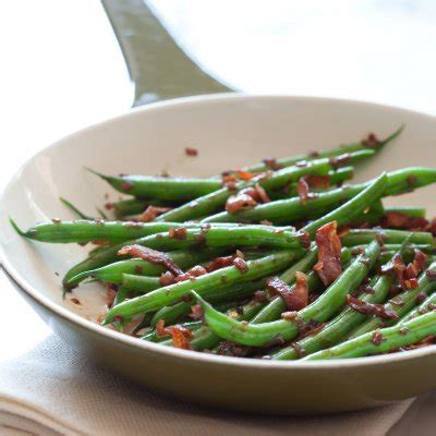 balsamic-green-beans-and-pancetta-chatelainecom image