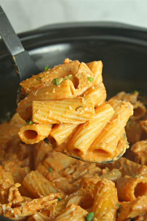 slow-cooker-creamy-chicken-rigatoni-my-incredible image