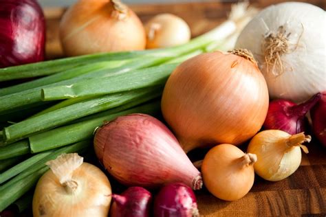 onions-7-different-types-and-how-to-use-them-the image