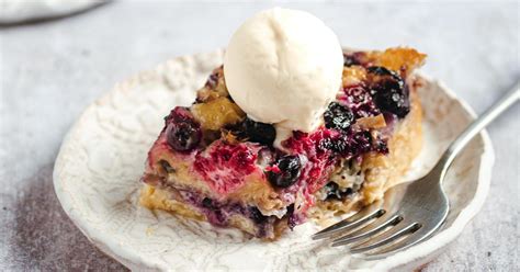 berry-om-ali-egyptian-bread-pudding-phyllo image