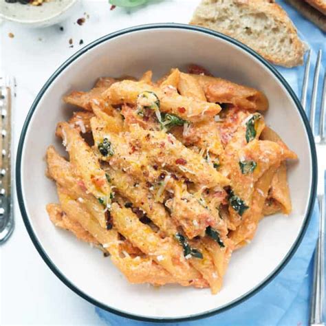 one-pot-tomato-basil-pasta-with-ricotta-the-clever image
