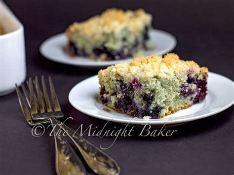 blueberry-lemon-crumb-cake-the-midnight-baker image