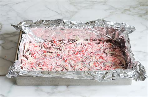 marbled-peppermint-bark-once-upon-a-chef image
