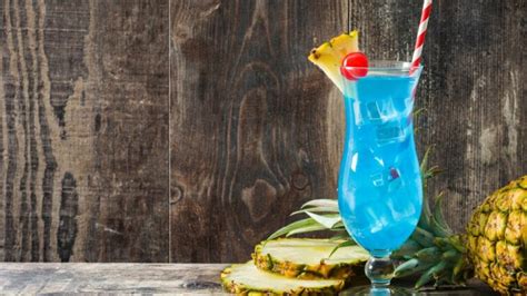 23-of-the-tastiest-hawaiian-cocktails-whimsy-spice image