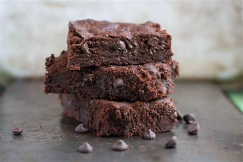 double-chocolate-chip-cookie-bars-errens-kitchen image
