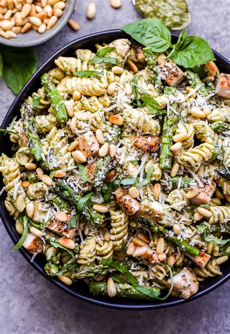 grilled-chicken-and-asparagus-pesto-pasta image