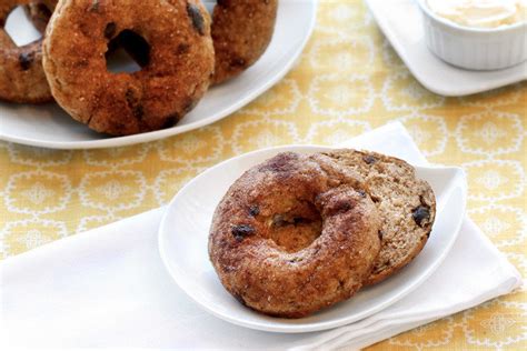 healthy-cinnamon-raisin-bagel-recipe-hungry-girl image