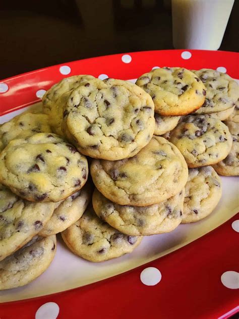 moms-famous-chocolate-chip-cookies-self-rising-flour image