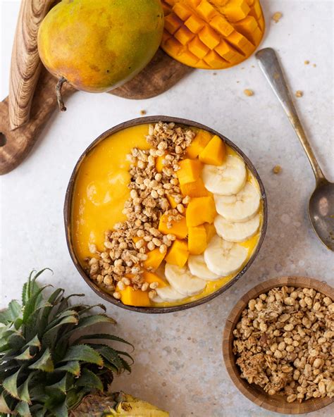 mango-smoothie-bowl-bake-with-shivesh image