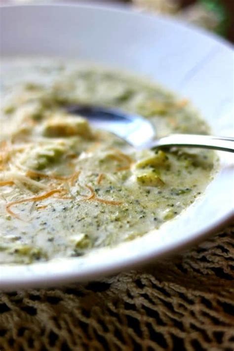 cream-of-broccoli-soup-low-carb-comfort-food image