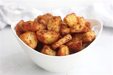 portuguese-peri-peri-roasted-potatoes-bite-on-the-side image