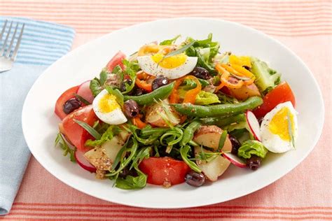 summer-vegetable-nioise-salad-blue-apron image