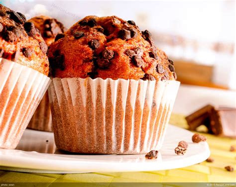 jumbo-coffee-cake-muffins image