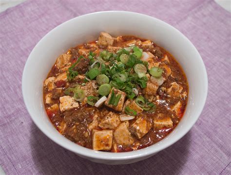 mapo-tofu-麻婆豆腐-bean-curd-in-spicy-sichuan image