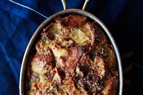 how-to-make-bread-pudding-with-leftover-pastries image