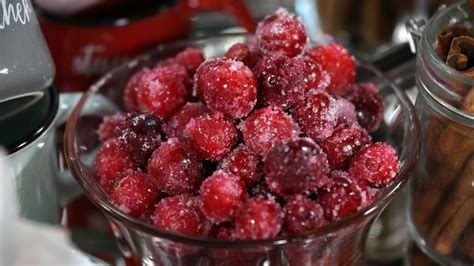 sparkling-cranberries-with-granulated-sugar-etalk image