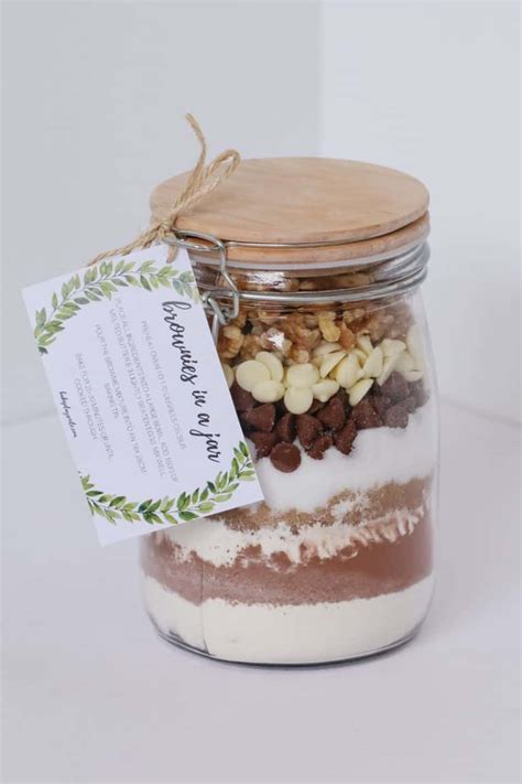 brownies-in-a-jar-homemade-gift-with-free-printable image