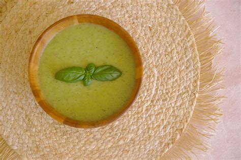 melon-gazpacho-healthyummy-food image