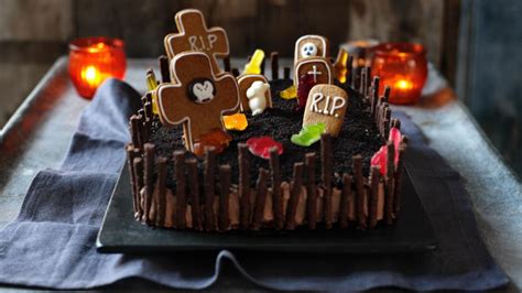 halloween-cake-recipe-bbc-food image