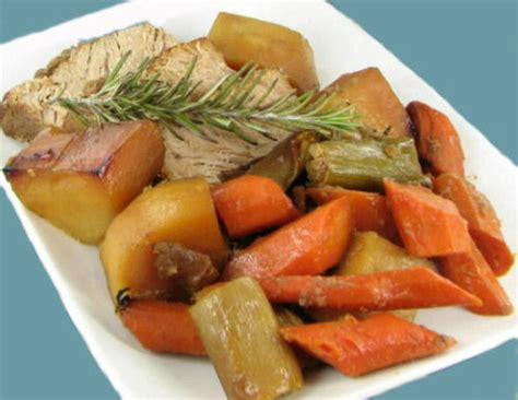 slow-cooker-pork-roast-with-applesauce-vegetables image