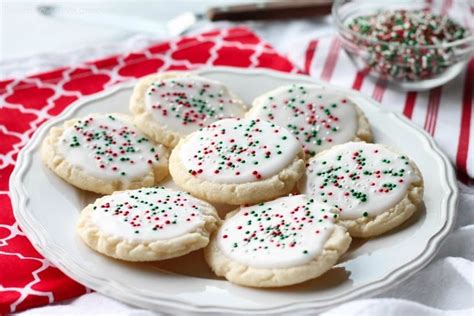 christmas-meltaway-cookies-video-dessert-now image