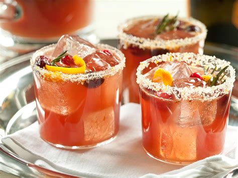 recipe-clementine-crush-sparkling-cocktail-whole image