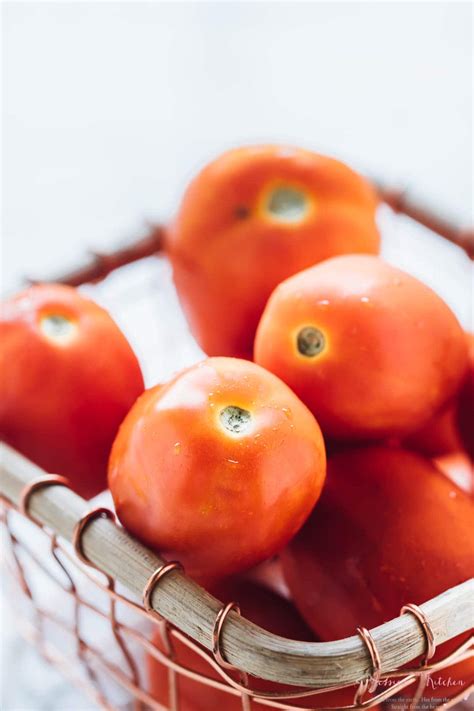homemade-roasted-garlic-tomato-sauce-incredibly-easy image